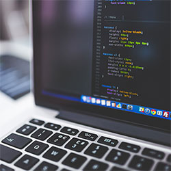 蘑菇视频在咖啡店拍的心动瞬间，我一下就绷不住了｜原来是我想多了